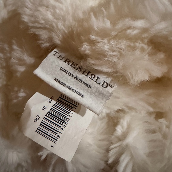 Threshold Ruched Rabbit Fur Throw Blanket - Picture 2 of 3